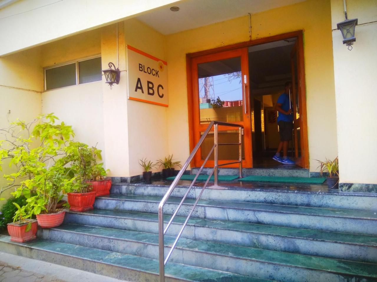 Bed and Breakfast Beach Penthouse, Chennai Exterior foto